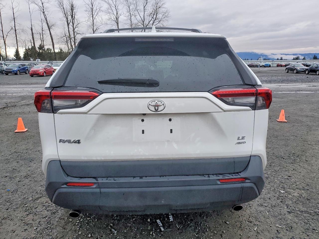 2020 Toyota Rav4 le