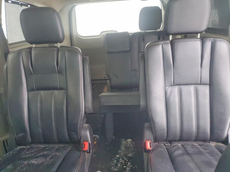 2015 Chrysler Town & Country Touring