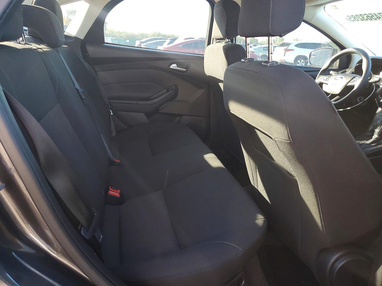 2018 Ford Focus se