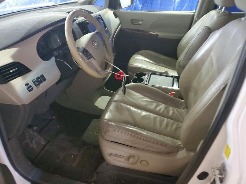2011 Toyota Sienna xle