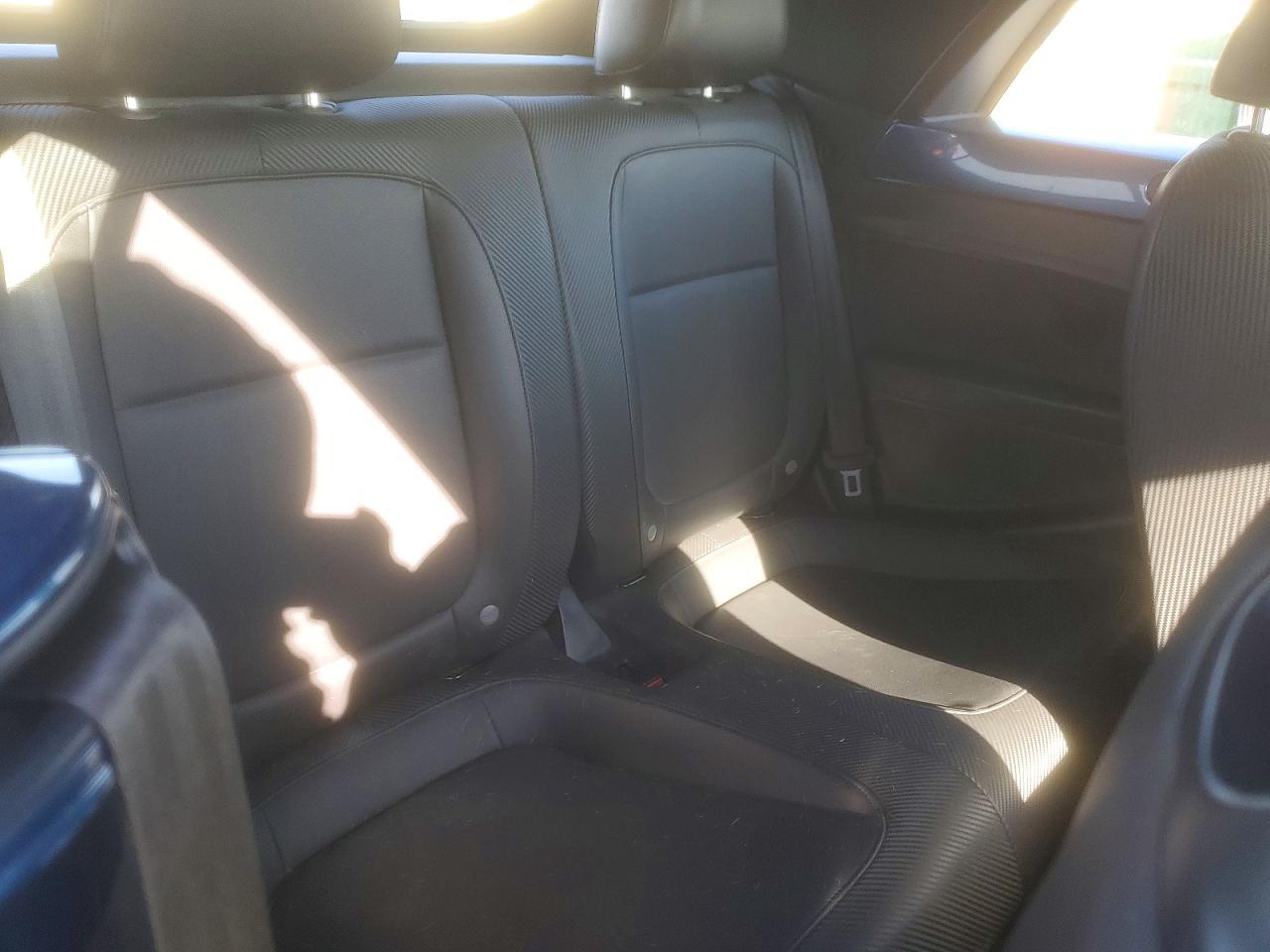 2019 Volkswagen Beetle s