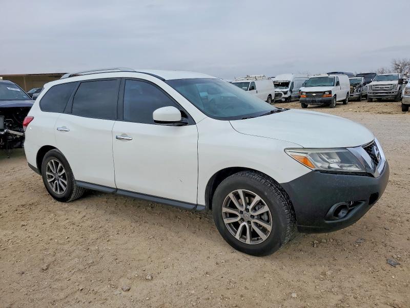 2016 Nissan Pathfinder s