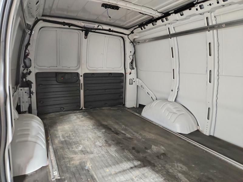 2025 Chevrolet Express G2500