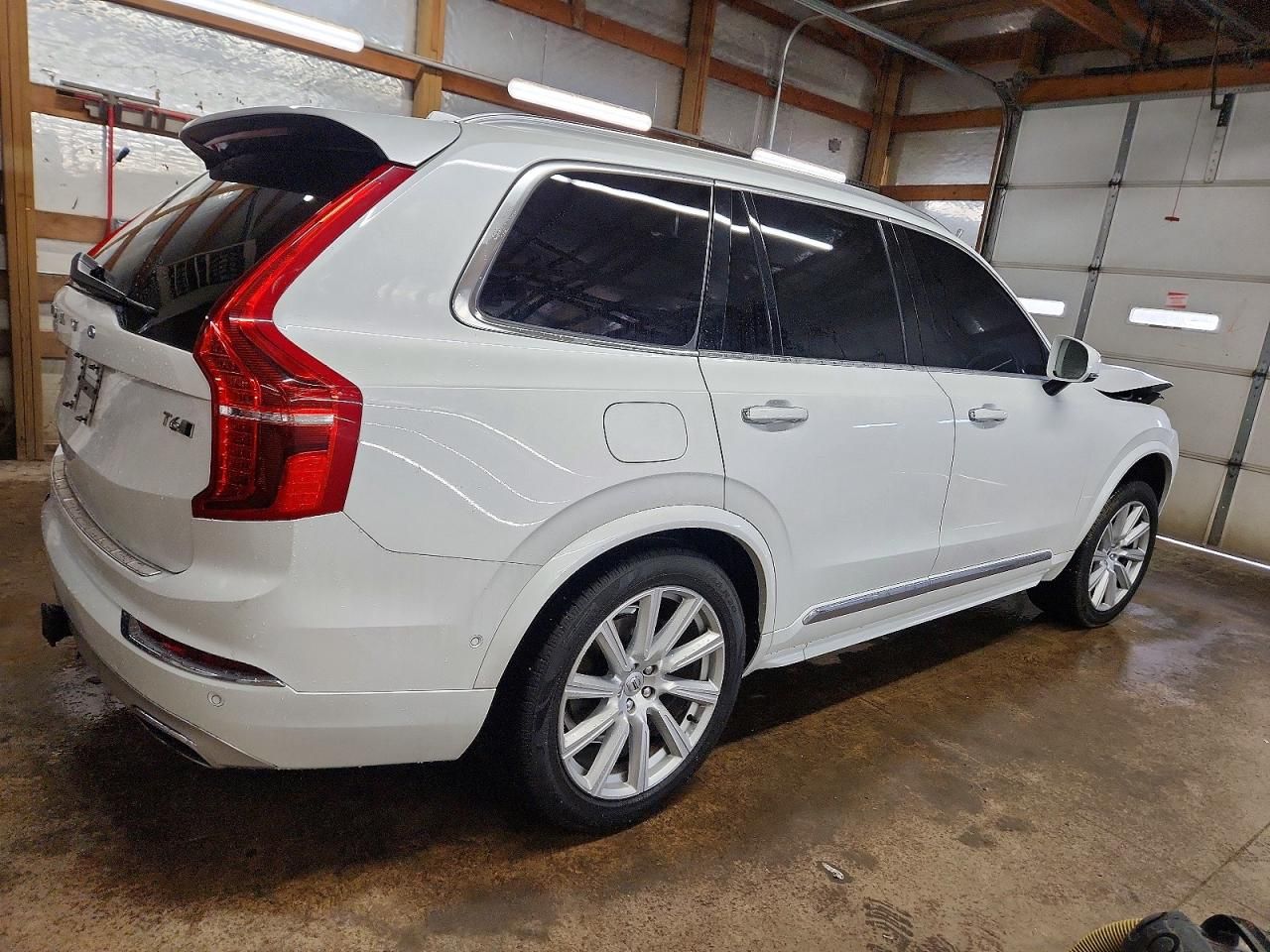 2017 Volvo Xc90 T6