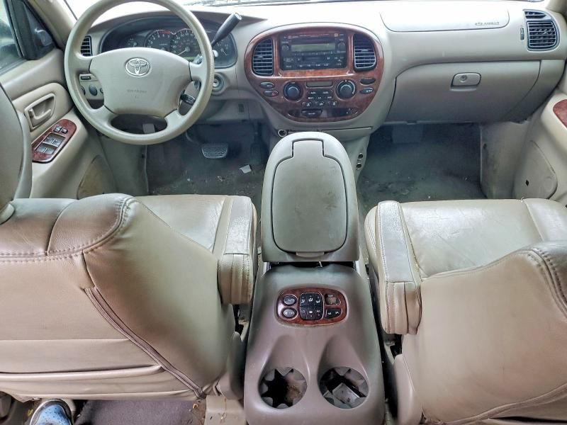 2005 Toyota Sequoia SR5