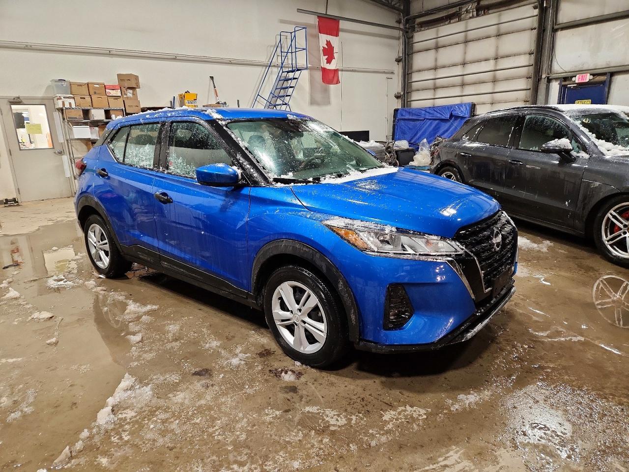 2023 Nissan Kicks s