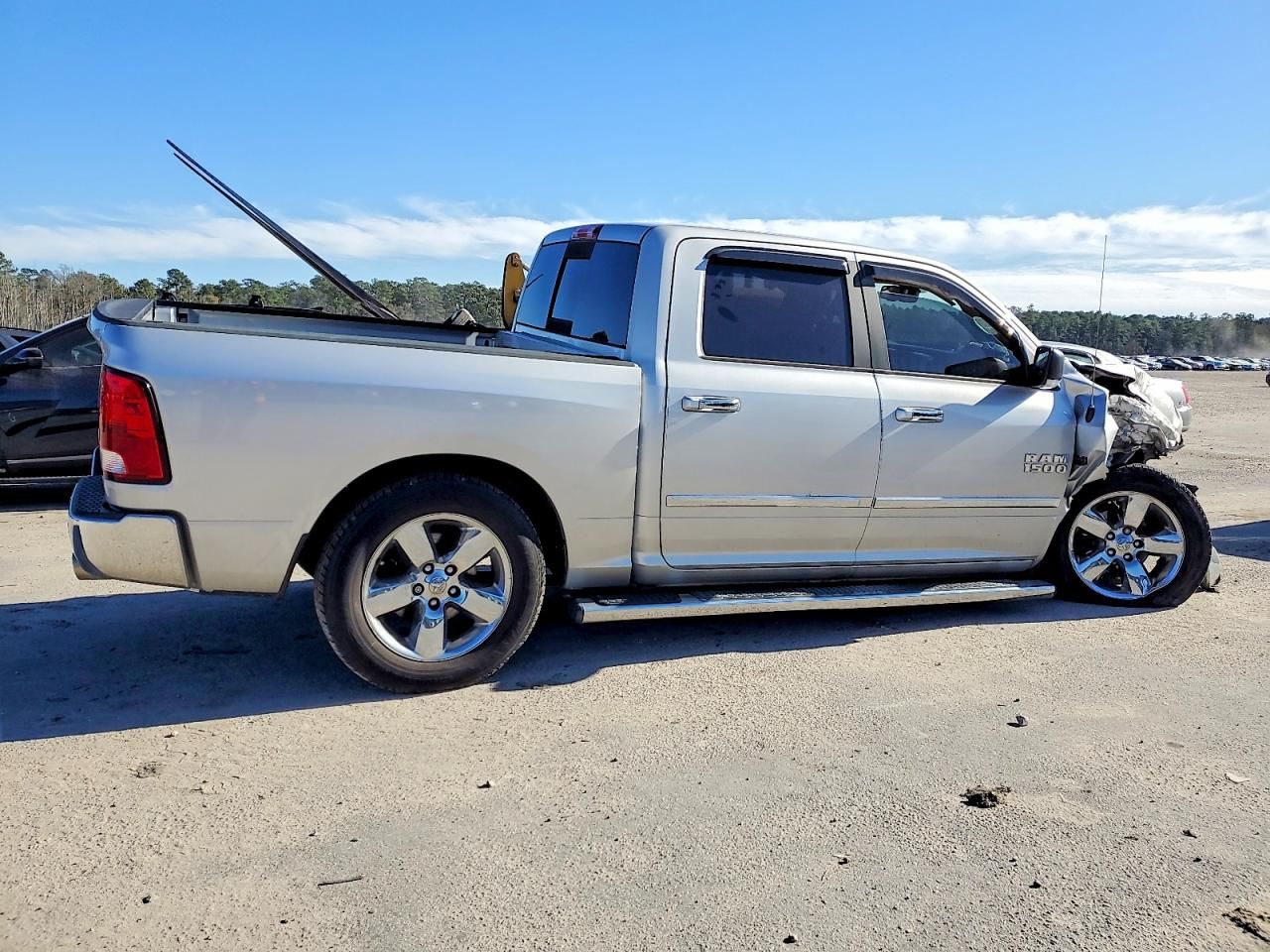 2017 Dodge Ram 1500 slt