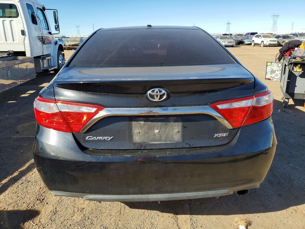 2016 Toyota Camry le
