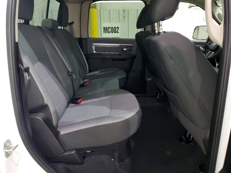 2023 Dodge Ram 1500 Classic slt