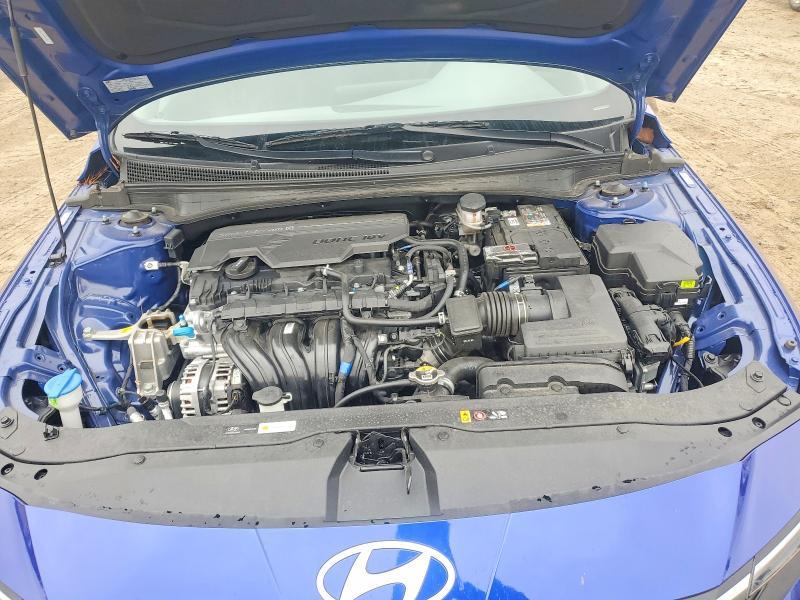 2025 Hyundai Elantra se