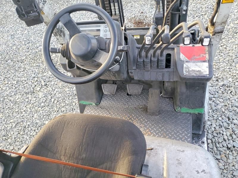 2013 Nissan 2013 Niss Forklift