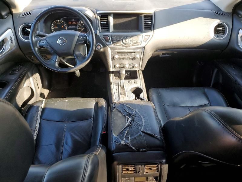 2018 Nissan Pathfinder s