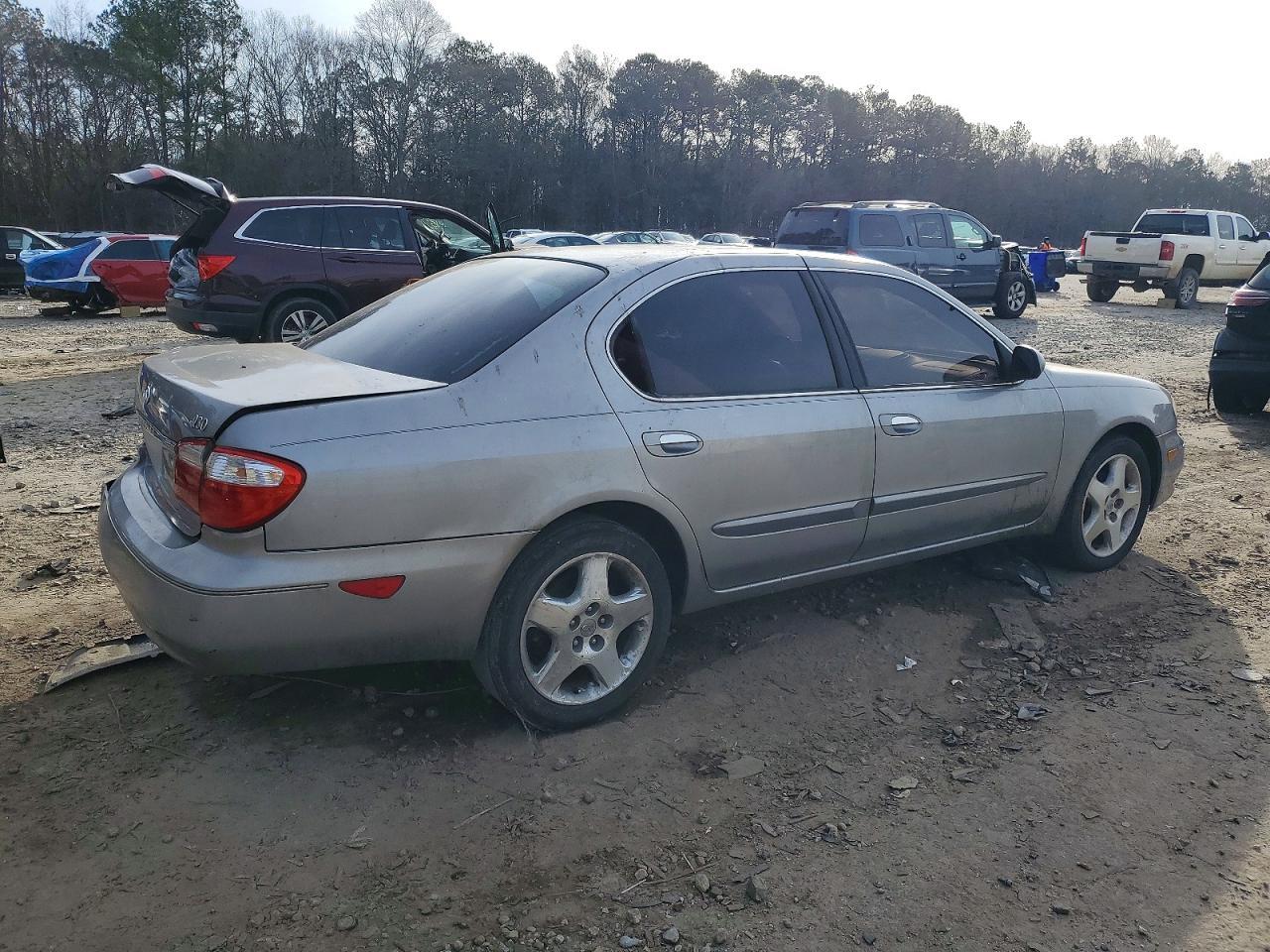 2000 Infiniti I30 Base