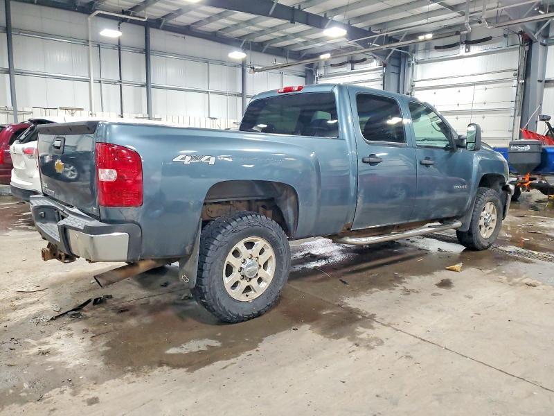 2011 Chevrolet Silverado K3500 lt