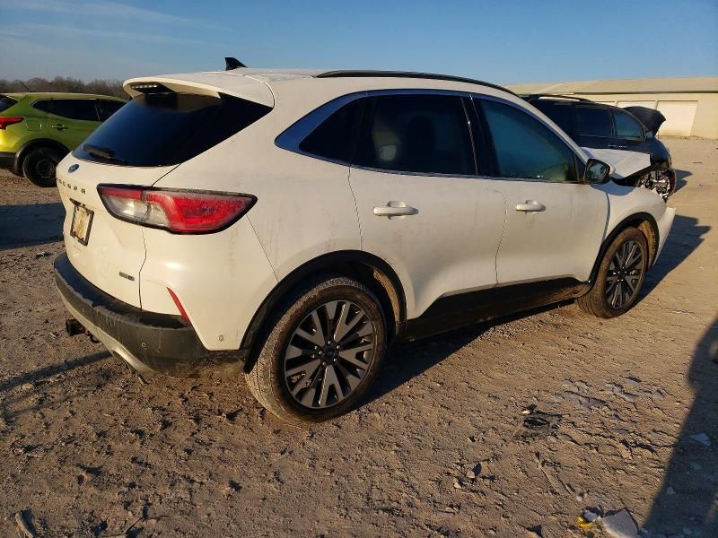 2020 Ford Escape Titanium