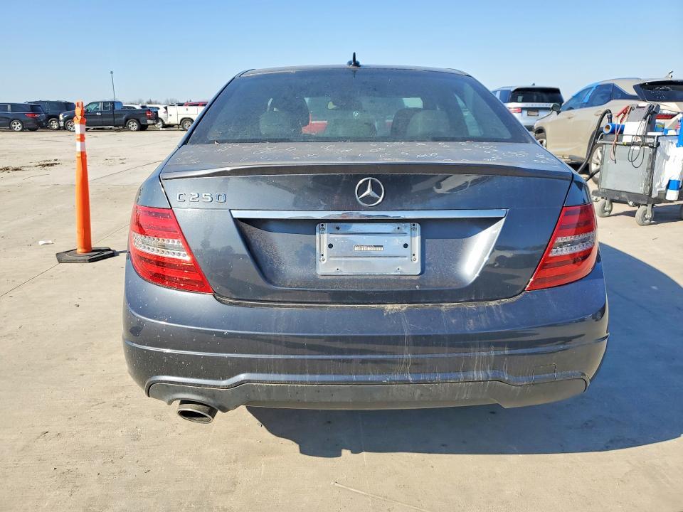 2014 Mercedes-Benz C 250