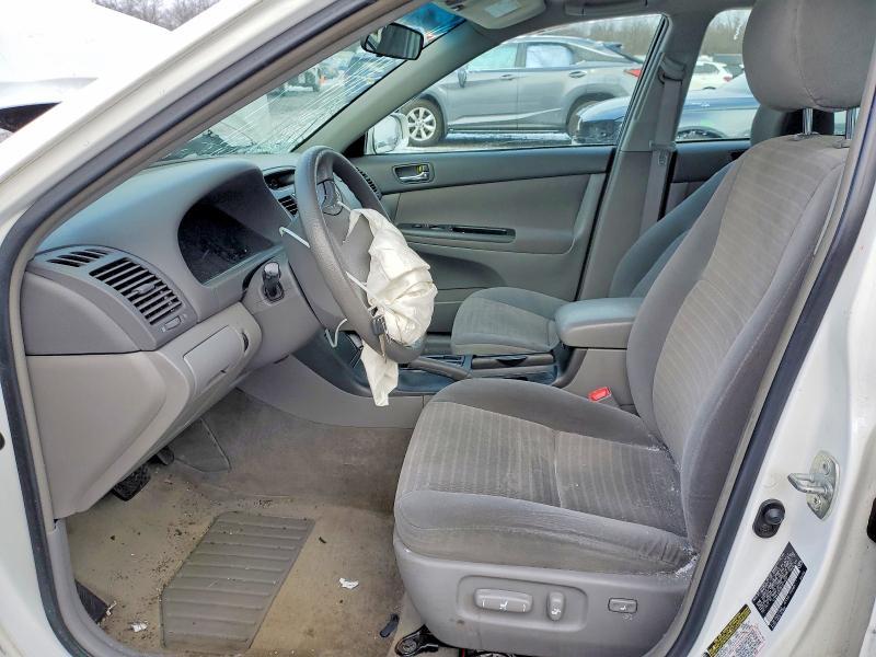 2006 Toyota Camry le