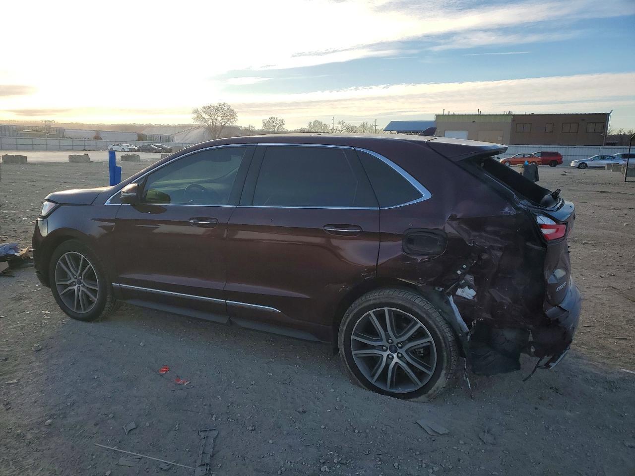 2019 Ford Edge Titanium