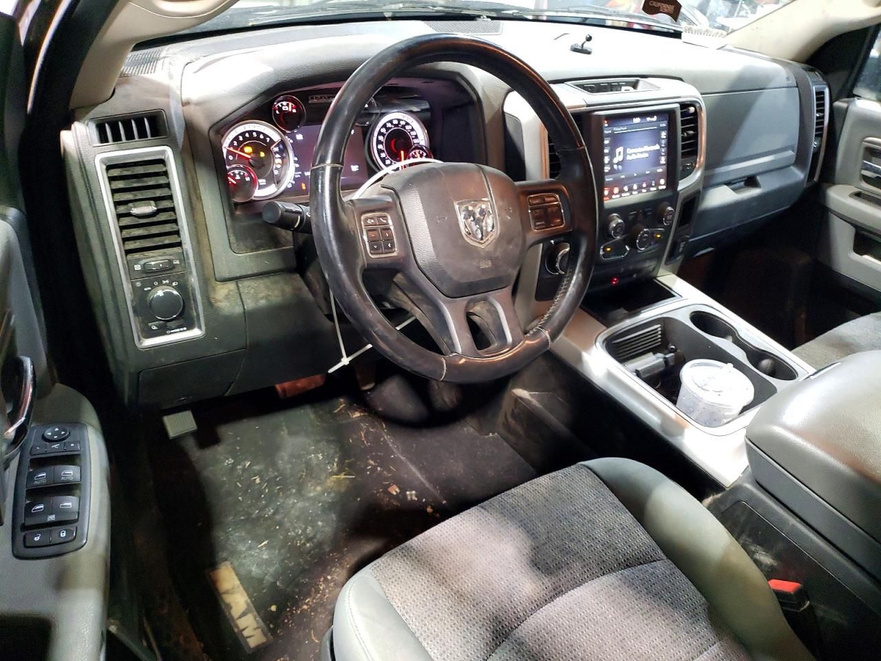 2020 Dodge Ram 1500 Classic slt