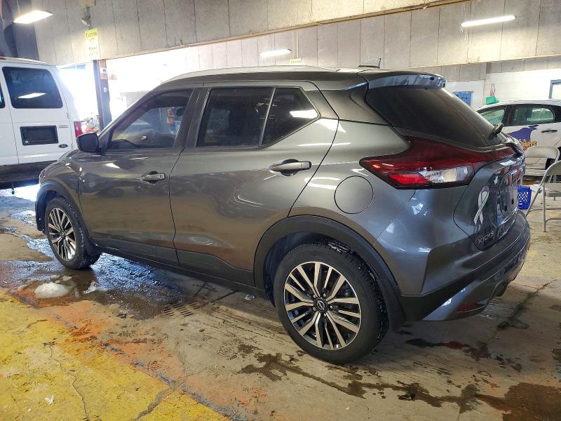 2022 Nissan Kicks sv