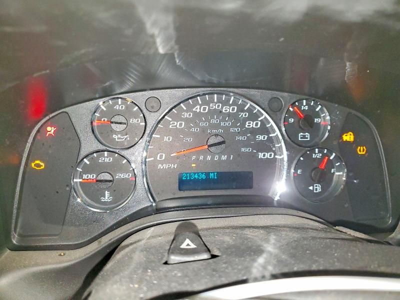 2010 Chevrolet Express G2500 Utility / Service Van