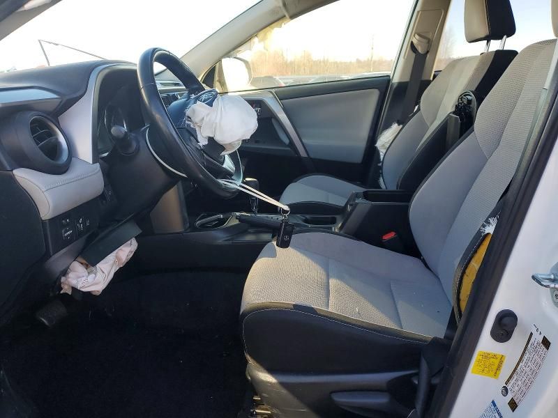 2018 Toyota Rav4 hv le