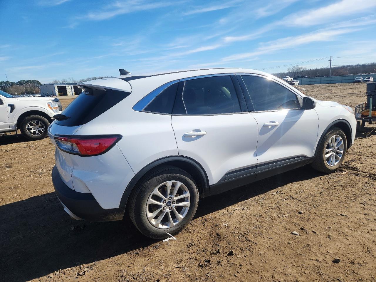 2020 Ford Escape se