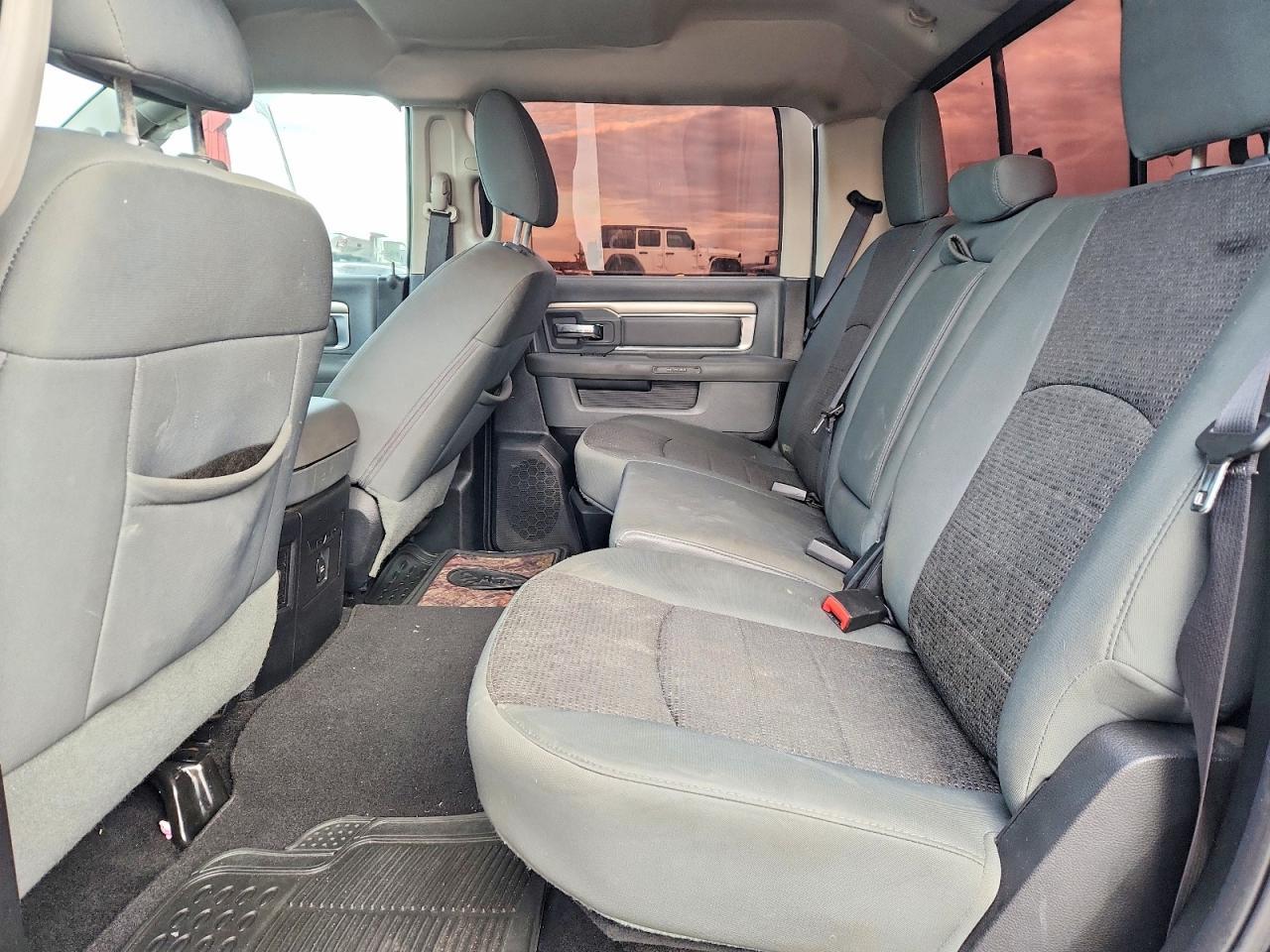 2016 Dodge RAM 1500 SLT