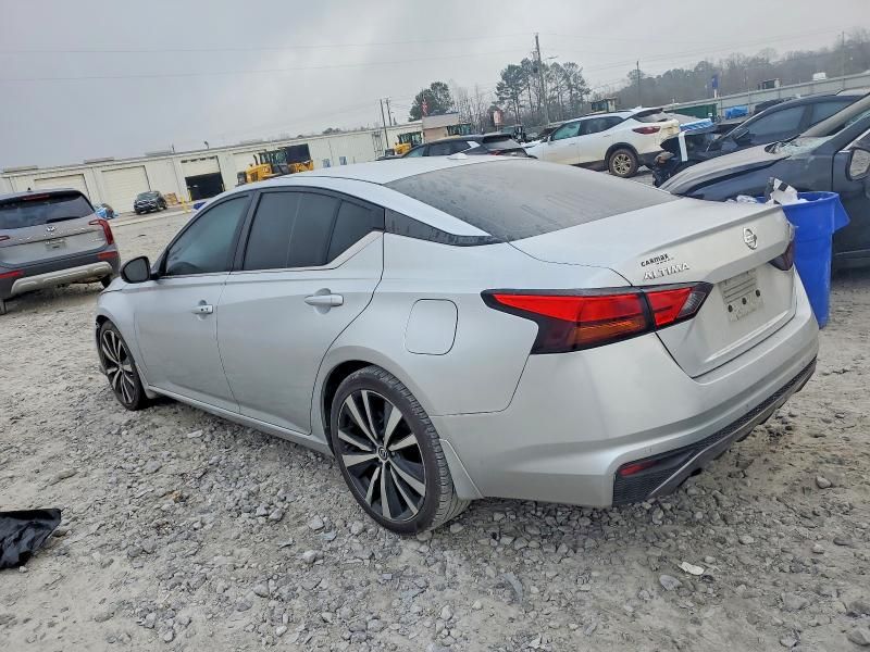 2020 Nissan Altima sr