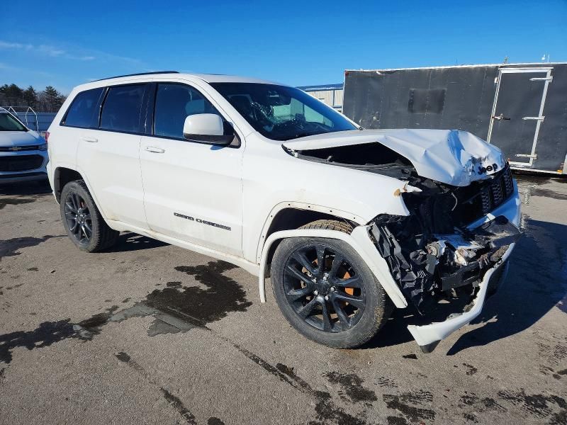 2019 Jeep Grand Cherokee Laredo