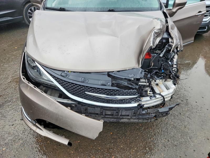 2017 Chrysler Pacifica Touring l Plus