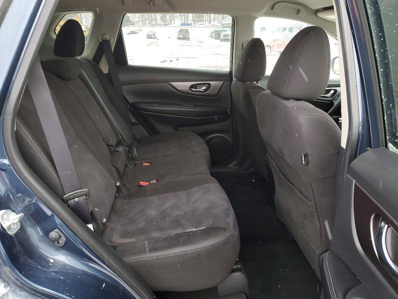 2015 Nissan Rogue sv