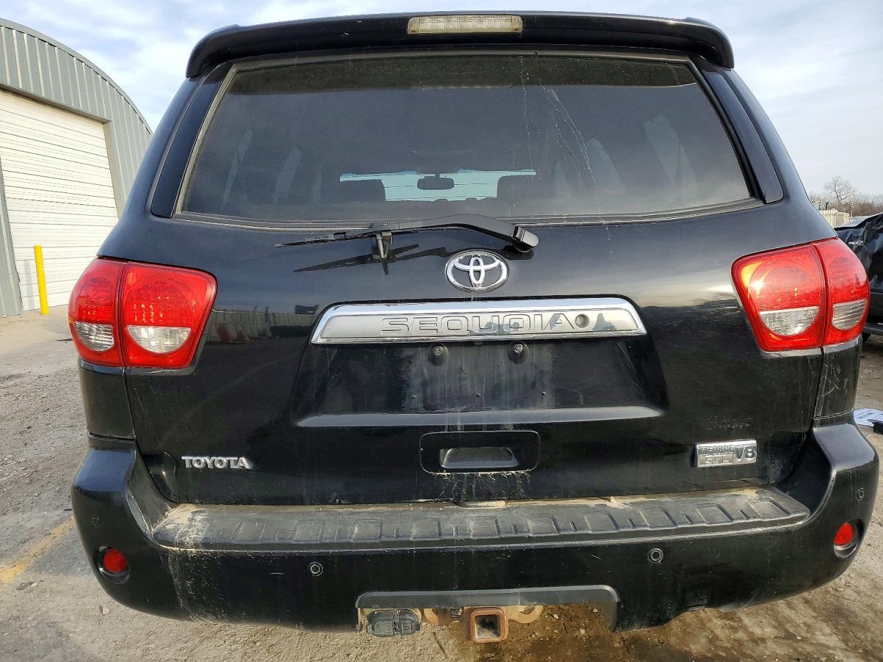 2010 Toyota Sequoia Platinum