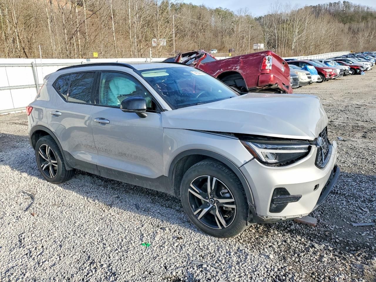 2024 Volvo Xc40 Core