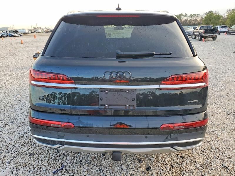 2023 Audi Q7 Premium Plus
