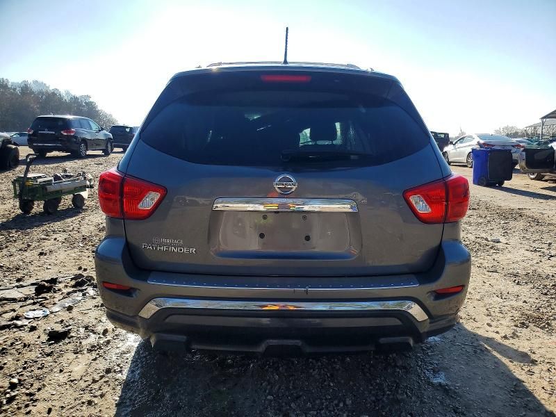 2017 Nissan Pathfinder s