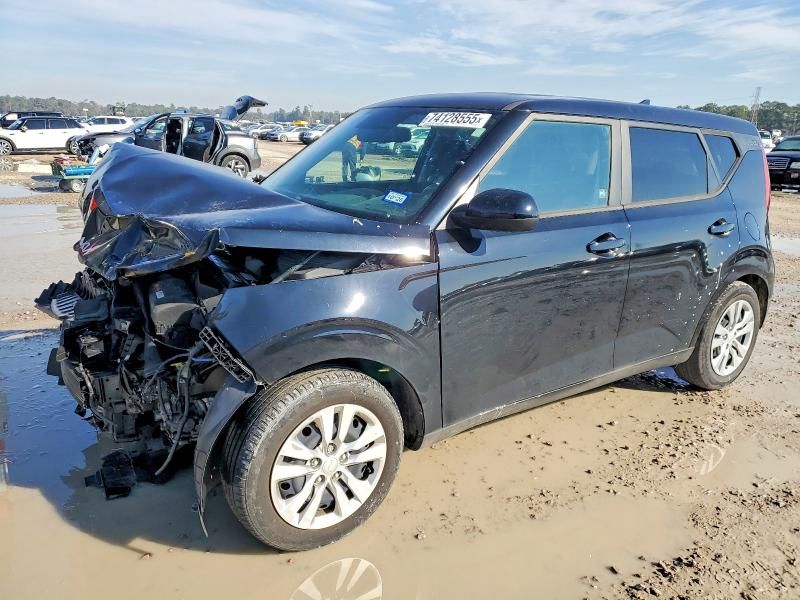 2022 KIA Soul lx