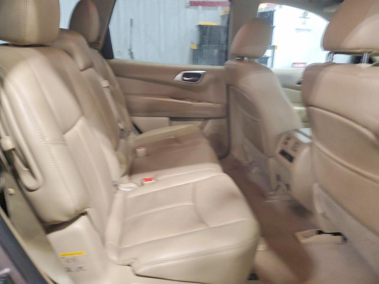 2014 Nissan Pathfinder s