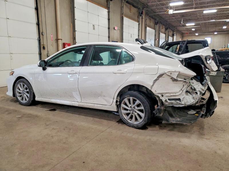 2021 Toyota Camry le