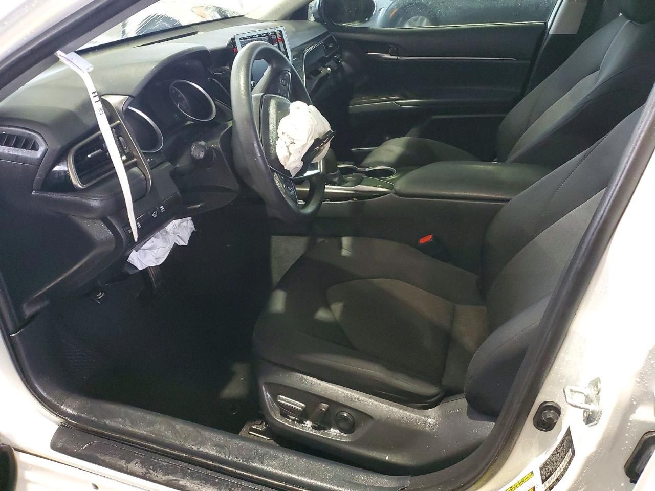 2021 Toyota Camry le