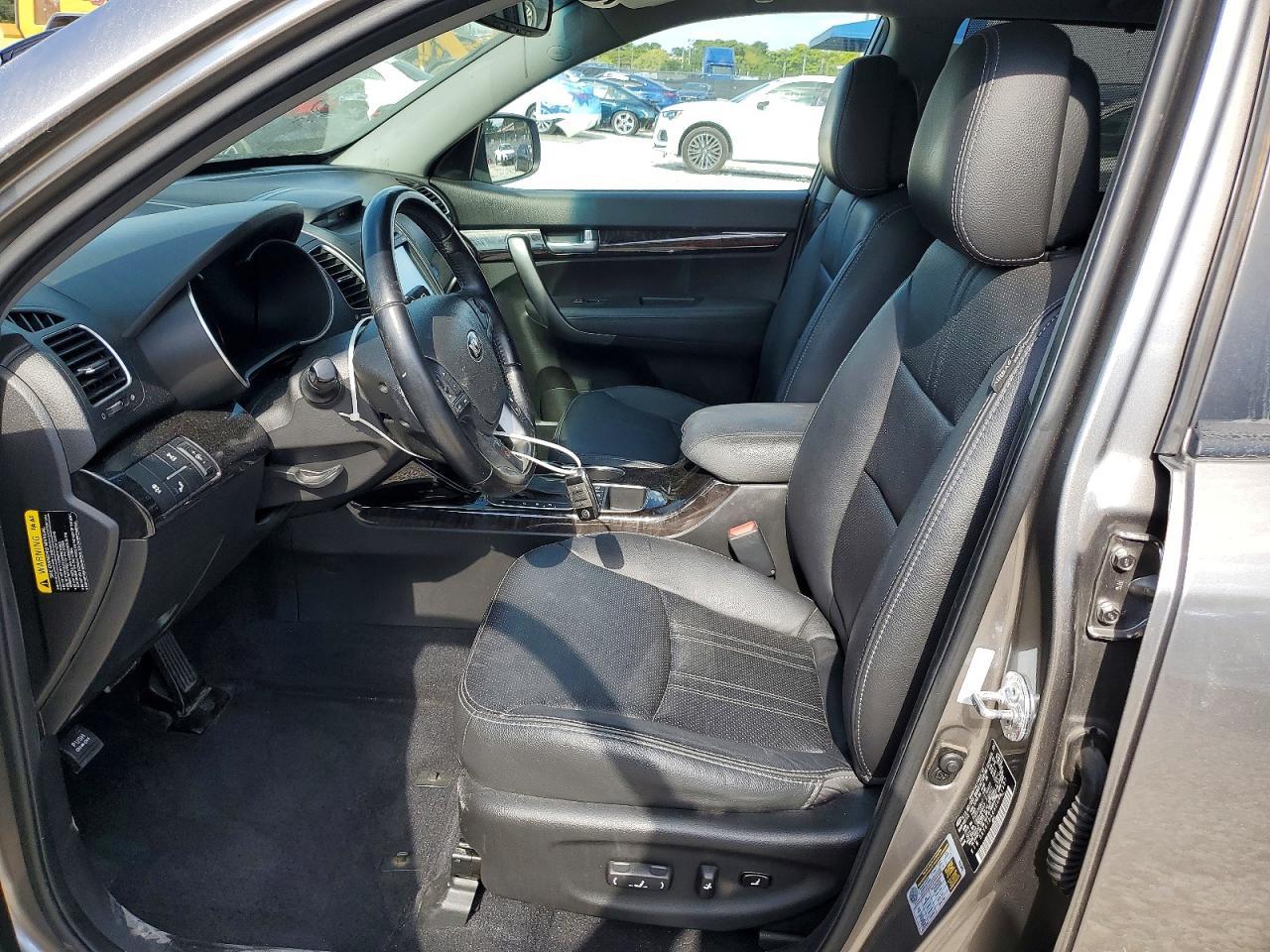2014 KIA Sorento lx