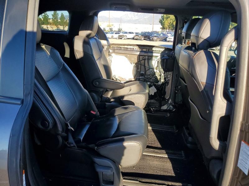 2022 Toyota Sienna xse 7-passenger