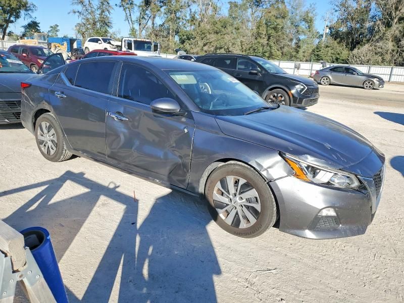 2020 Nissan Altima s