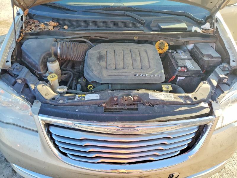 2015 Chrysler Town & Country Touring