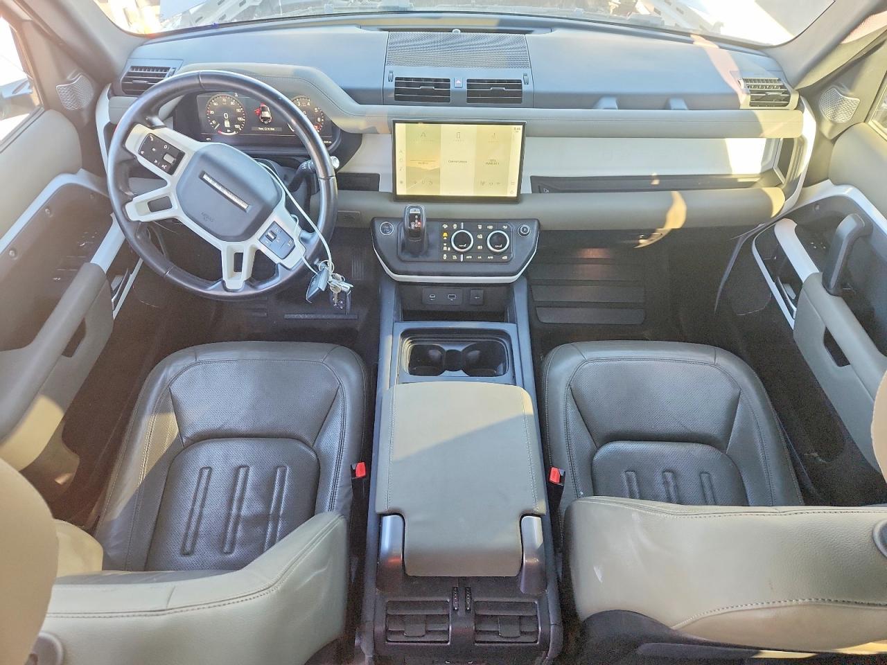 2022 Land Rover Defender 110 se