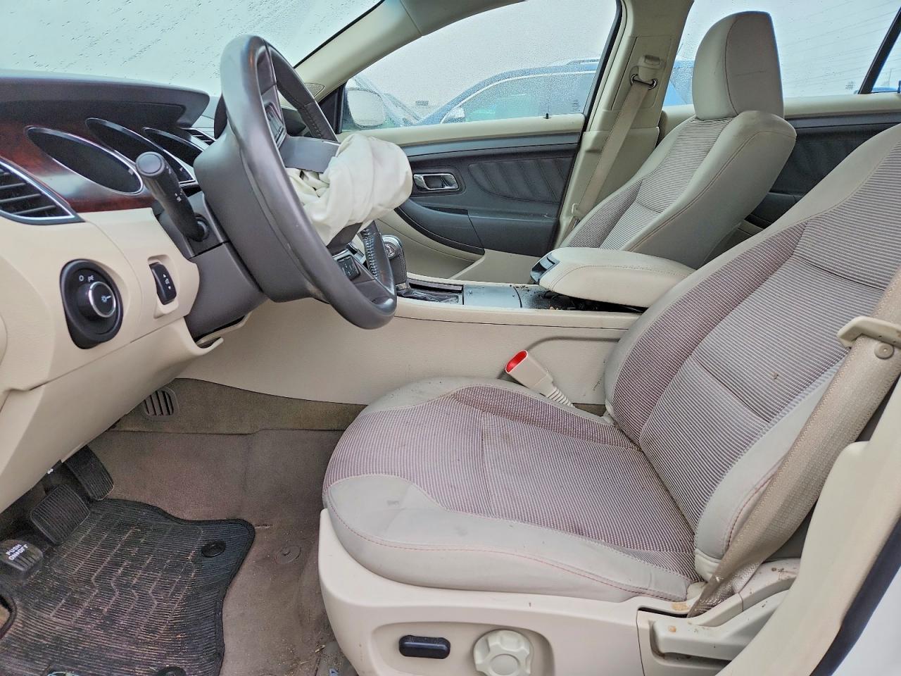 2010 Ford Taurus sel