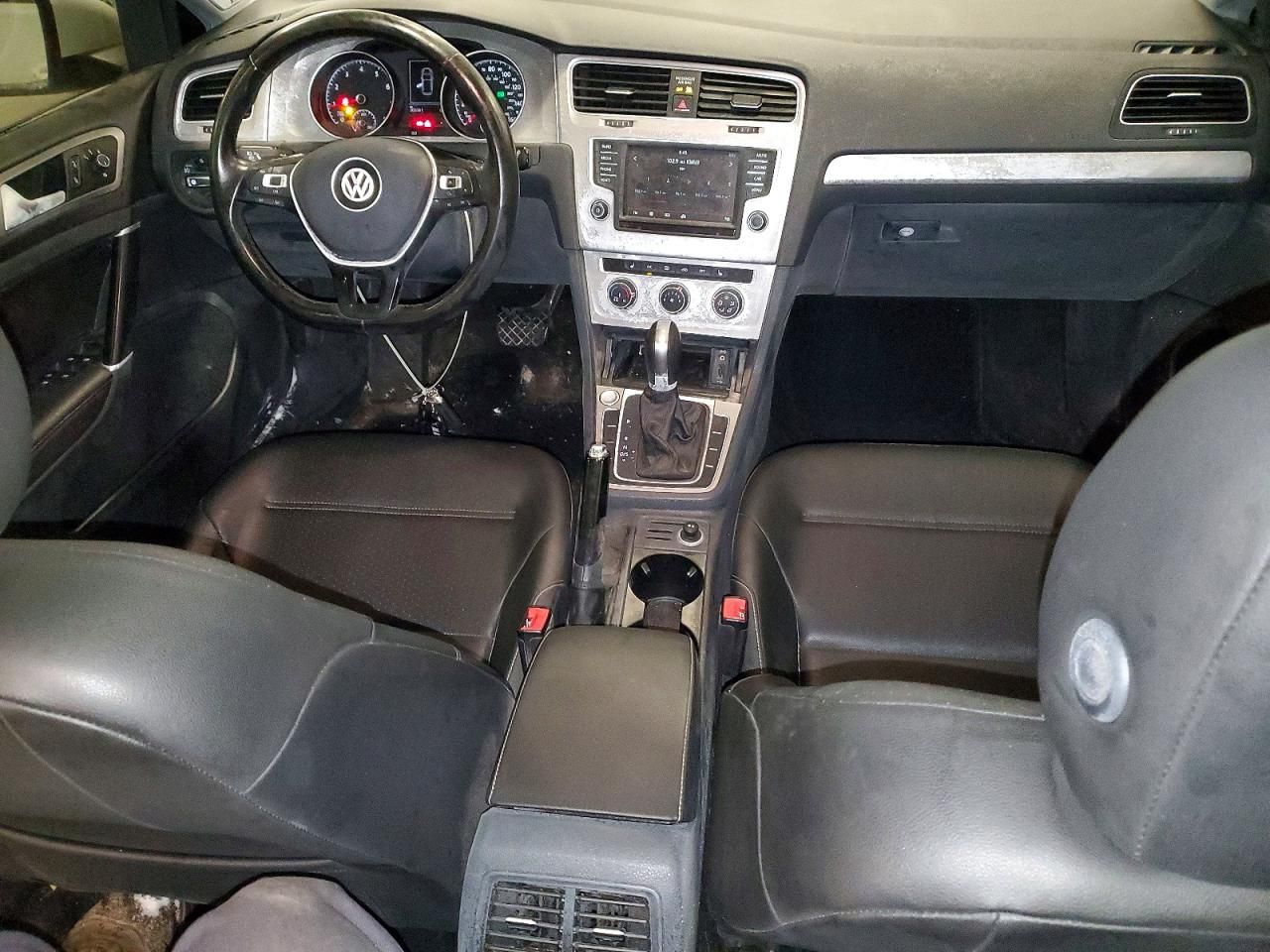 2016 Volkswagen Golf S/se