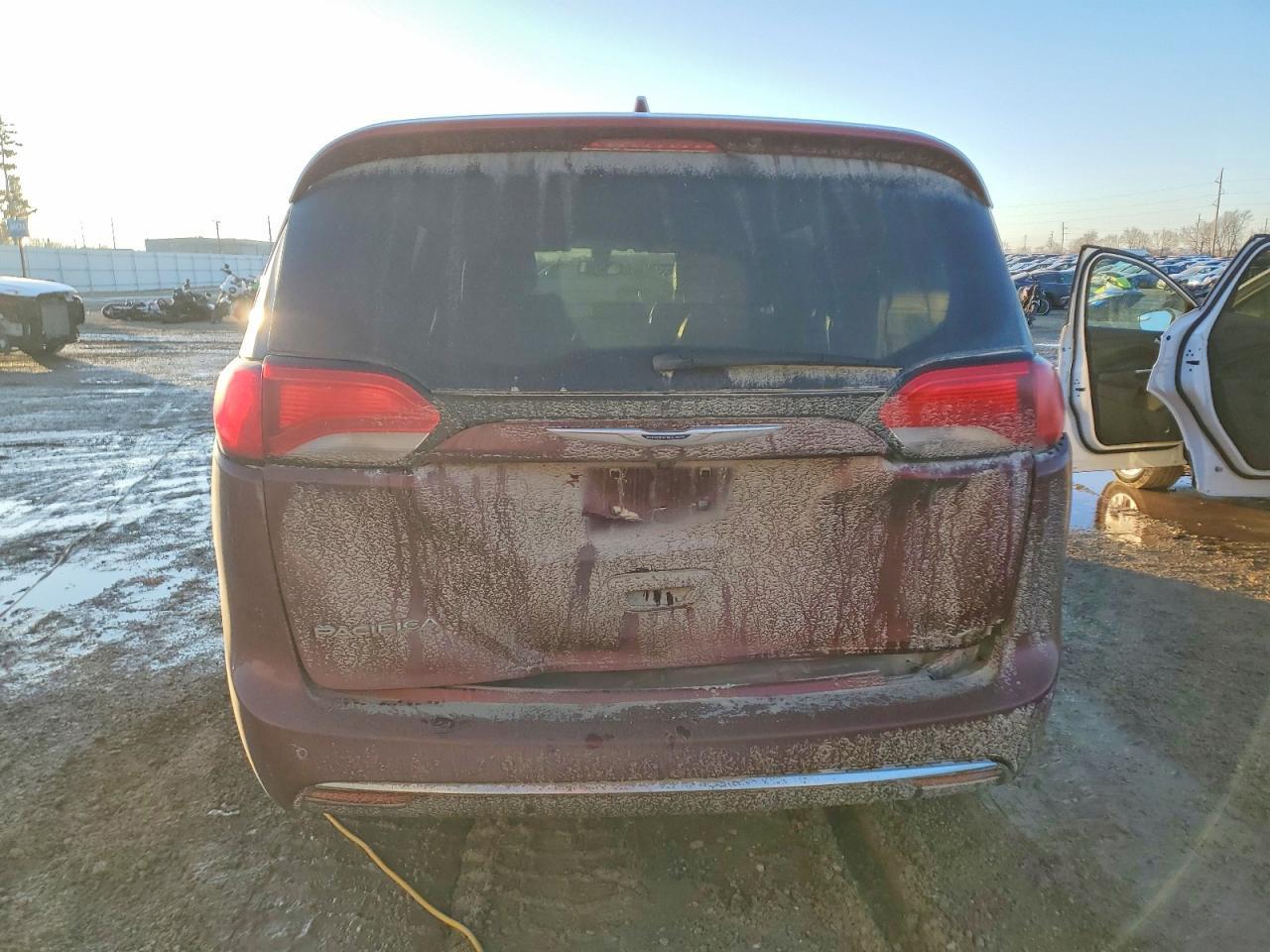 2019 Chrysler Pacifica Touring l