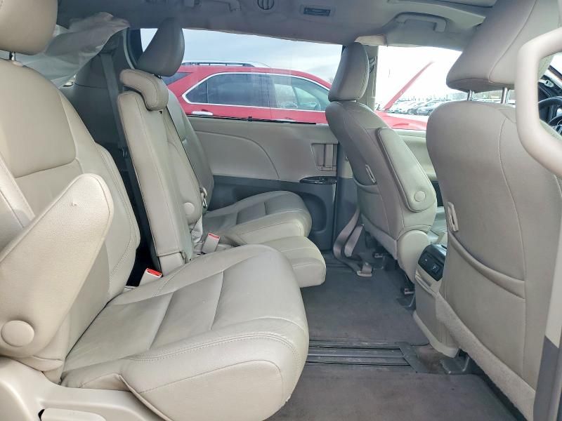 2017 Toyota Sienna xle