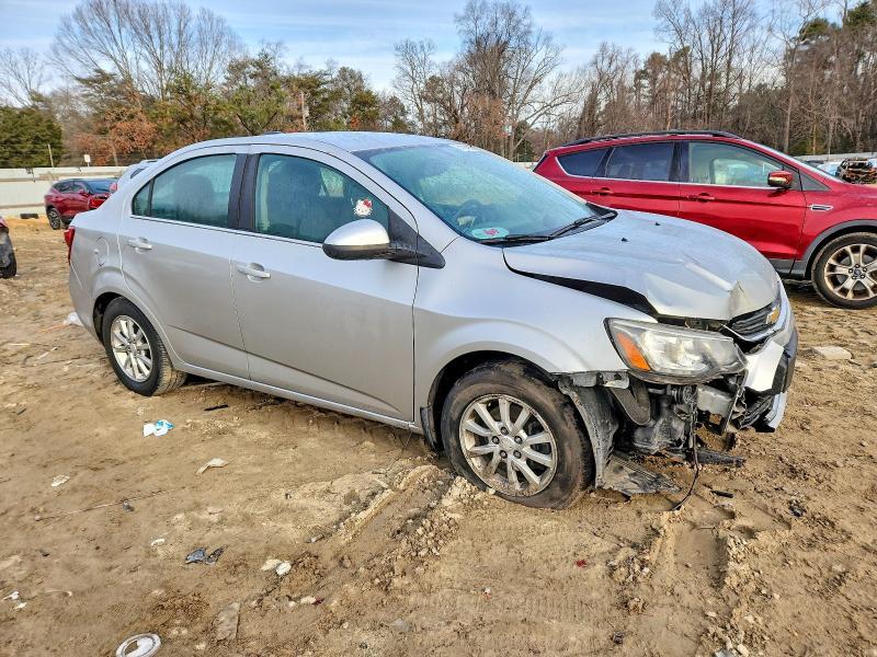 2017 Chevrolet Sonic lt